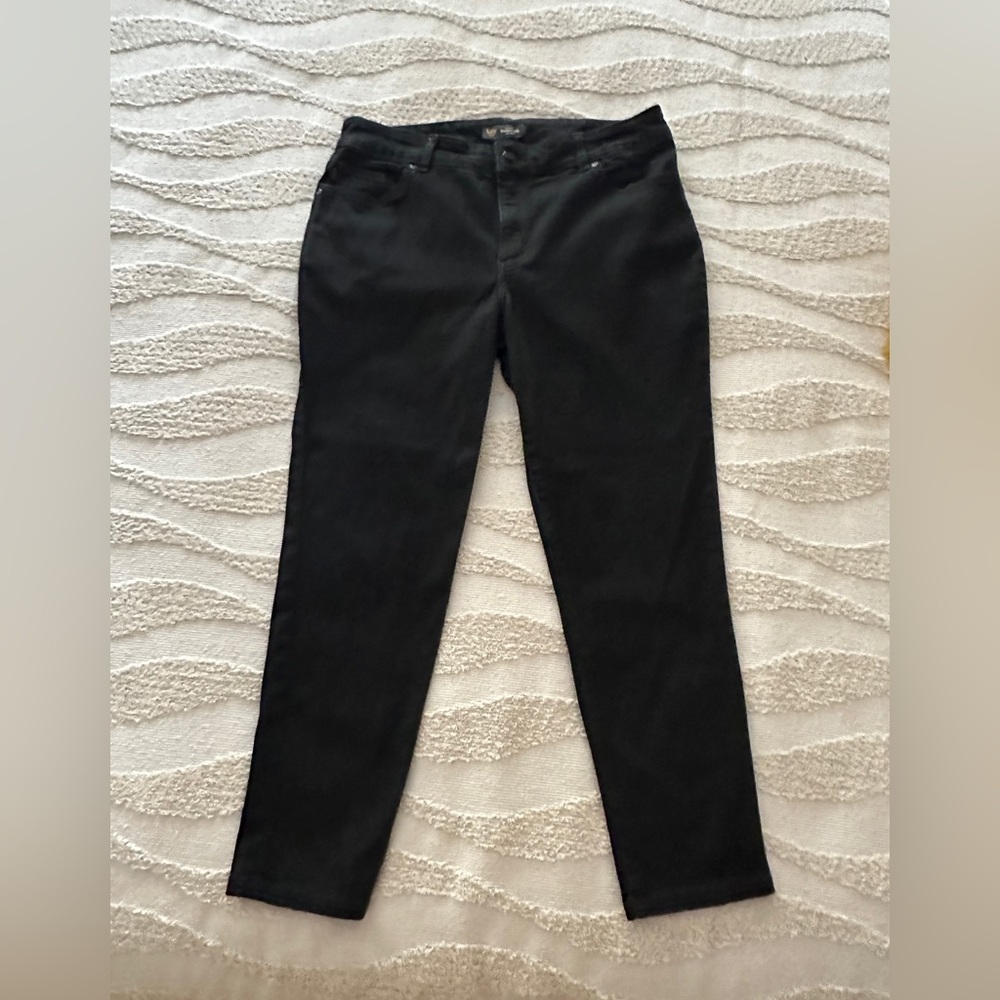 Lee Plus, Slim Fit Skinny Leg Mid Rise, Sculpting, Size 16W PETITE, Black